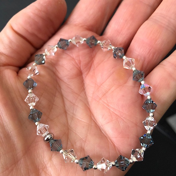 The Swarovski CAL bracelet - Picture 2 of 7